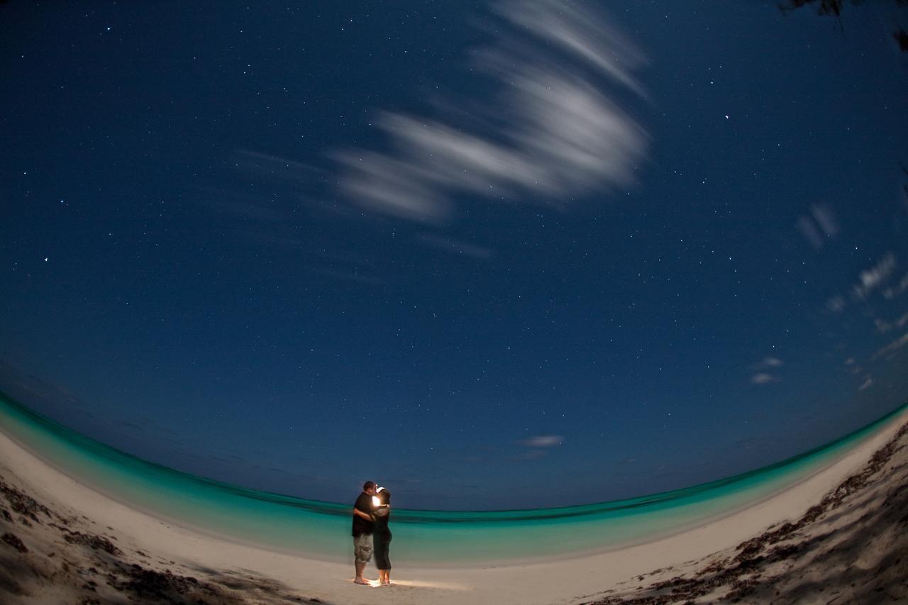 Hollywood Beach Suites Turks And Caicos Whitby Exteriör bild
